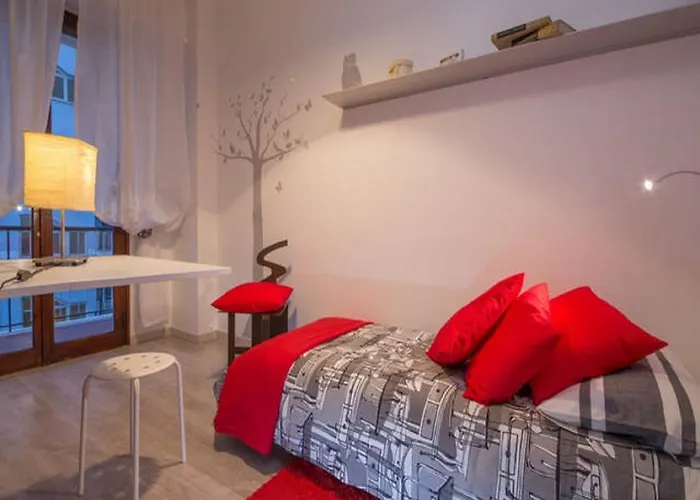 Iron Bridge Accommodation 2* Рим