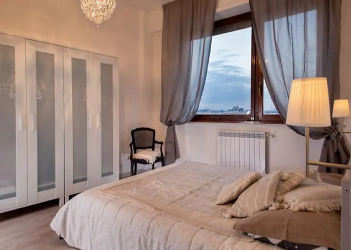 Апарт-отель Iron Bridge Accommodation