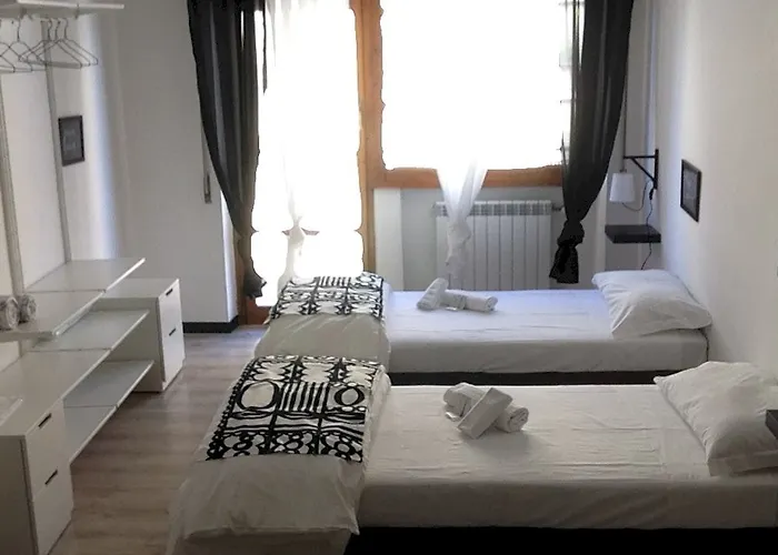 Iron Bridge Accommodation 2* Рим