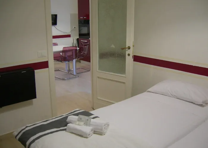 Iron Bridge Accommodation Апарт-отель 2*